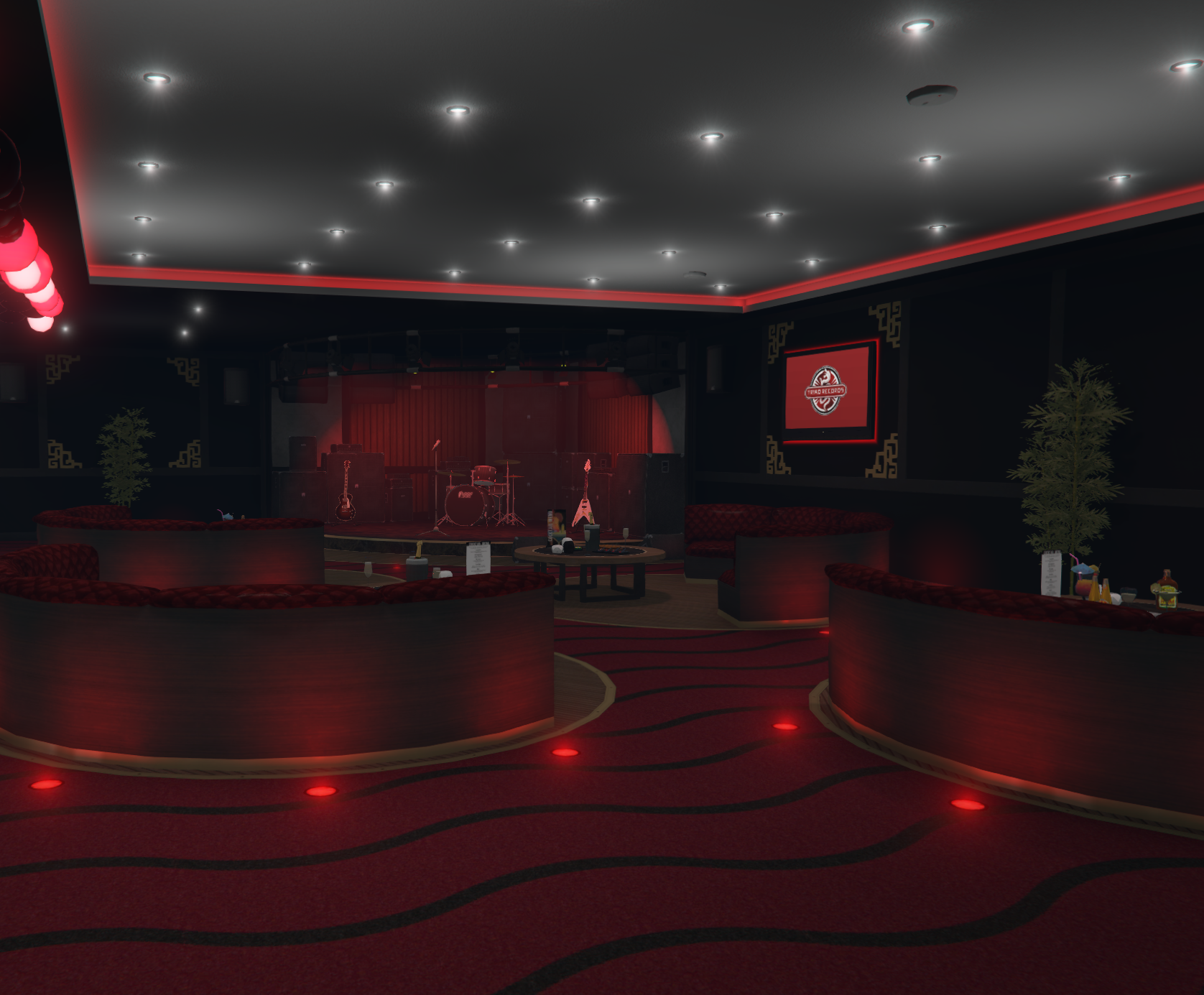 Interior nocturno del local de To The Moon en Los Santos